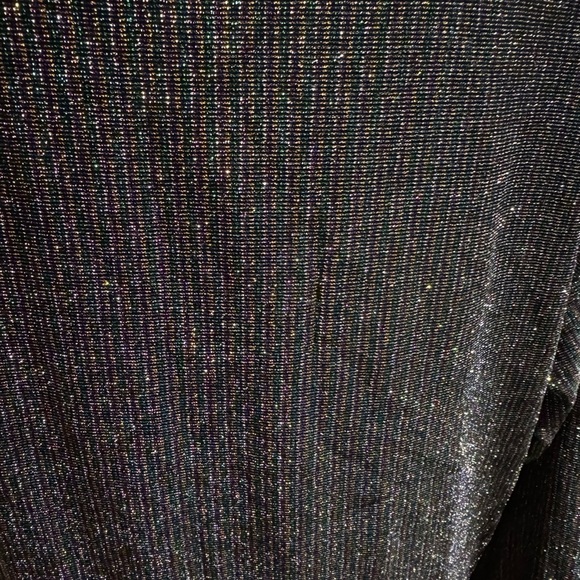 Elegant Black NWOT Women's Top. Top 23” height 24” - Picture 7 of 9